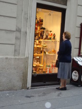 Window shopping in Vienna